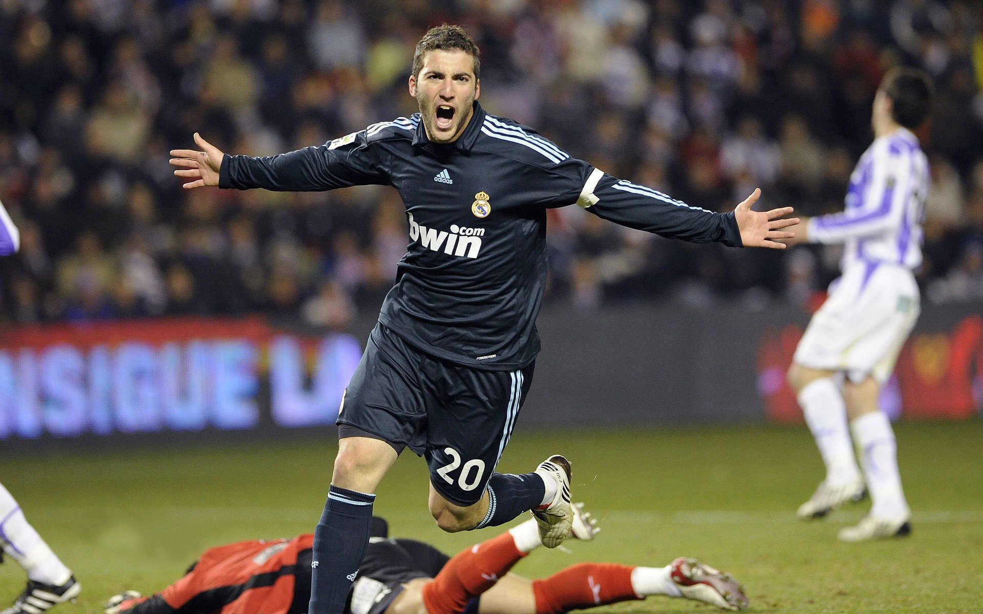 未来“欧洲天王”登场：新星闪耀欧冠，欧冠预言